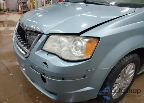 2008 Chrysler Town & Country Limited from USA, damaged, VIN 2A8HR64X58R783541